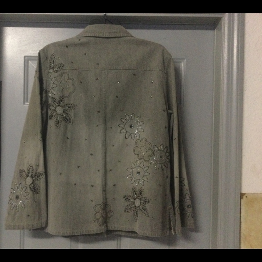 Jacket - Picture 4 of 4